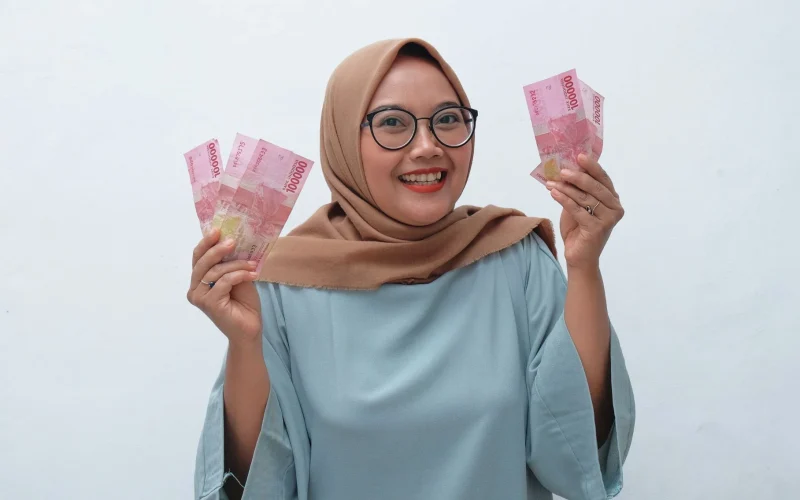 Keunggulan Tarik Tunai Tanpa Kartu Di ATM Dibandingkan Minimarket