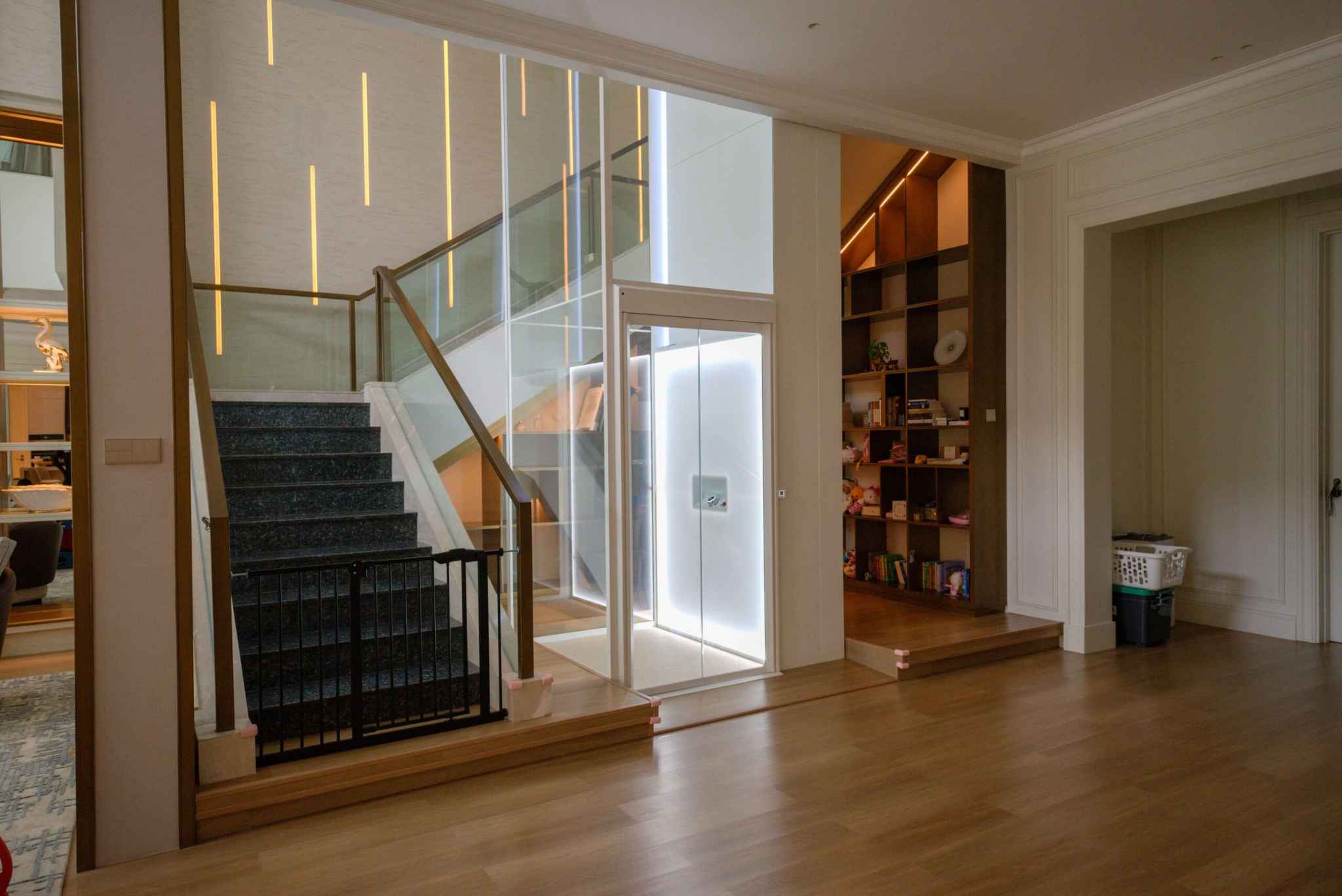 Skelevator: Spesialis Lift Rumah Mewah Premium di Indonesia